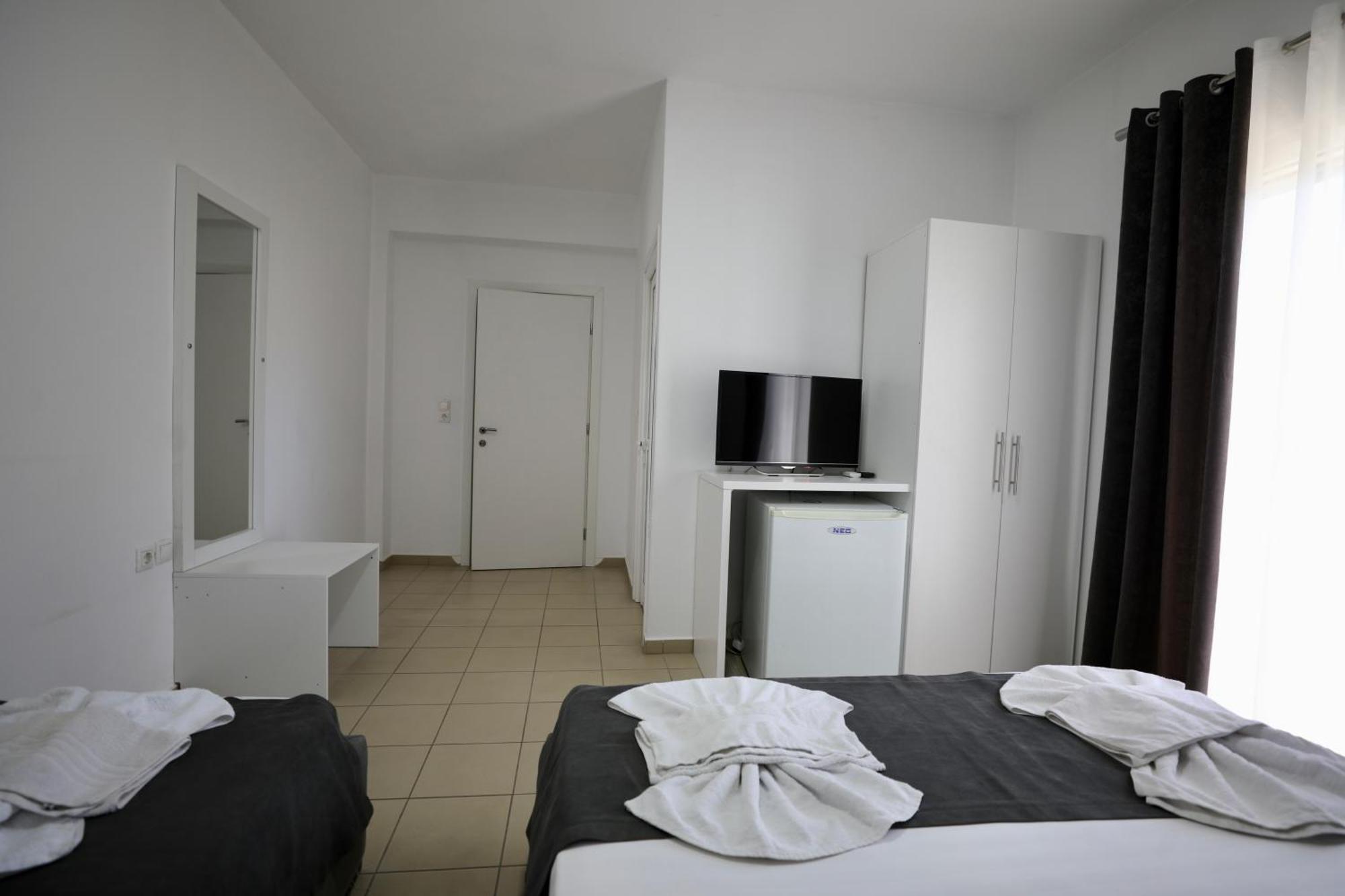 Hotel Vila Kapllani ซารานเดอ ภายนอก รูปภาพ
