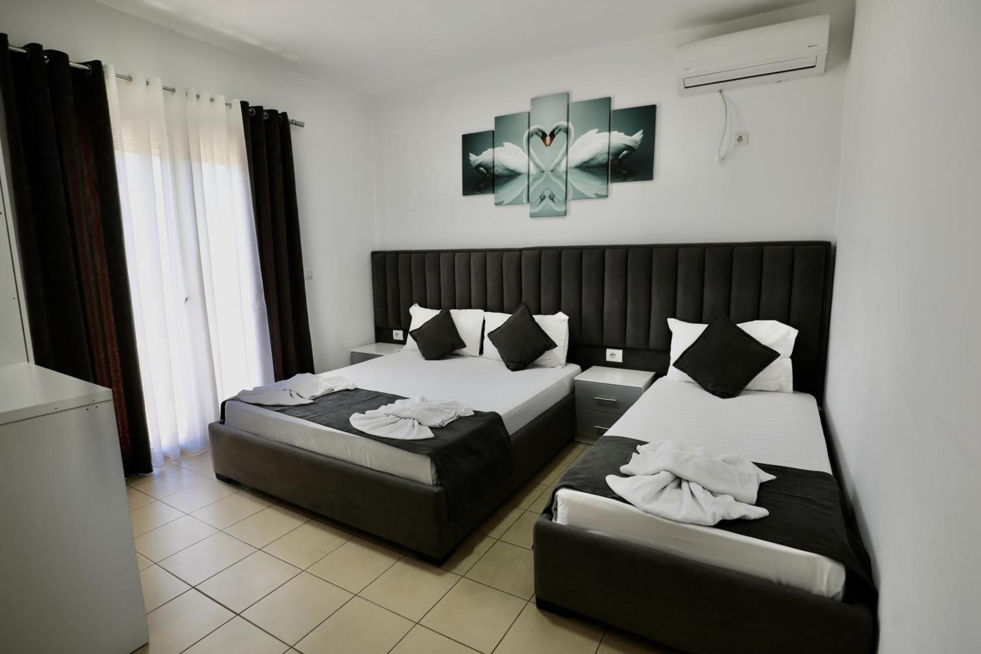 Hotel Vila Kapllani ซารานเดอ ภายนอก รูปภาพ